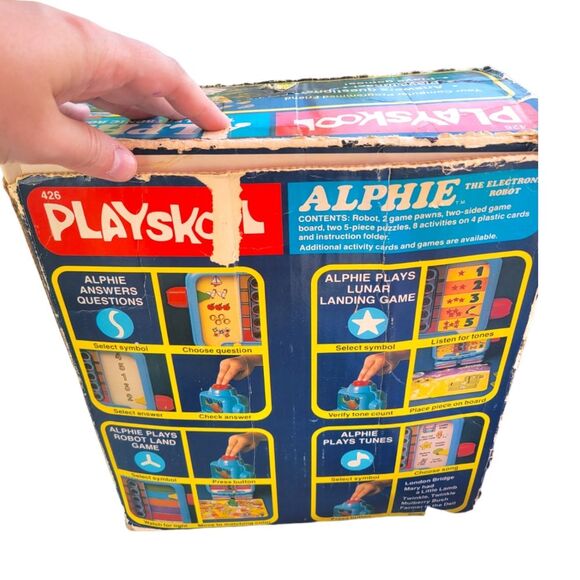 Milton Bradley 1978 Playskool Alphie The Electronic Robot Vintage - Picture 2 of 4
